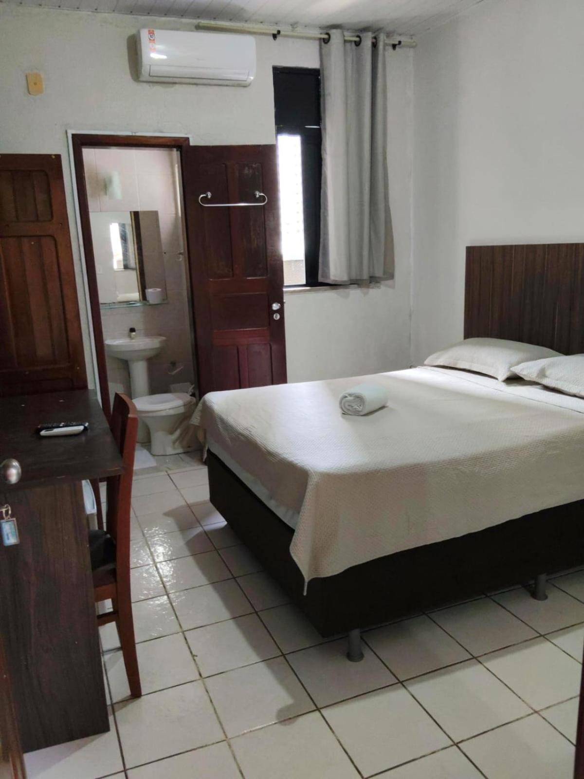 Netuno Suítes Econômicas Hotel *